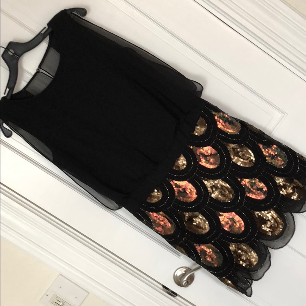 BETSY & ADAM Scalloped Hem Sequin Dress